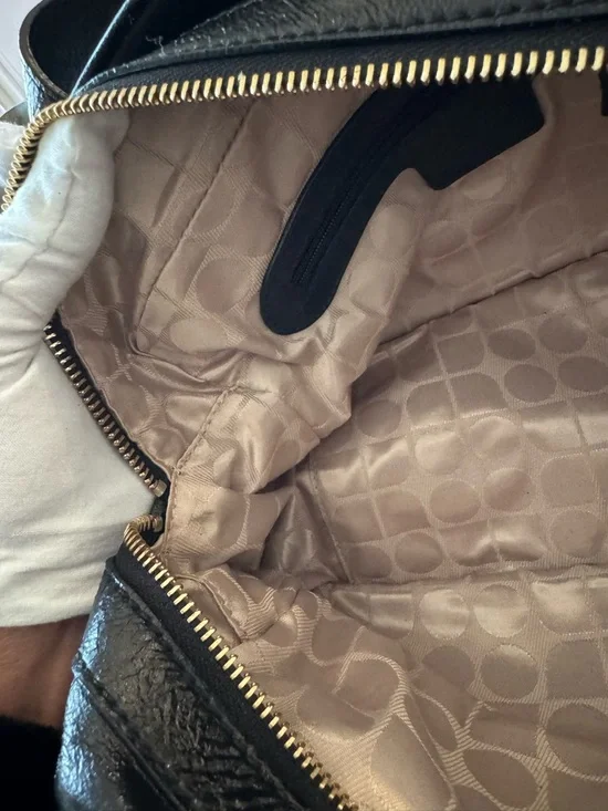 Kate Spade Jacquard &
Leather Shoulder Bag with Structured Designed preloved ❤️ - Picture 15 of 17